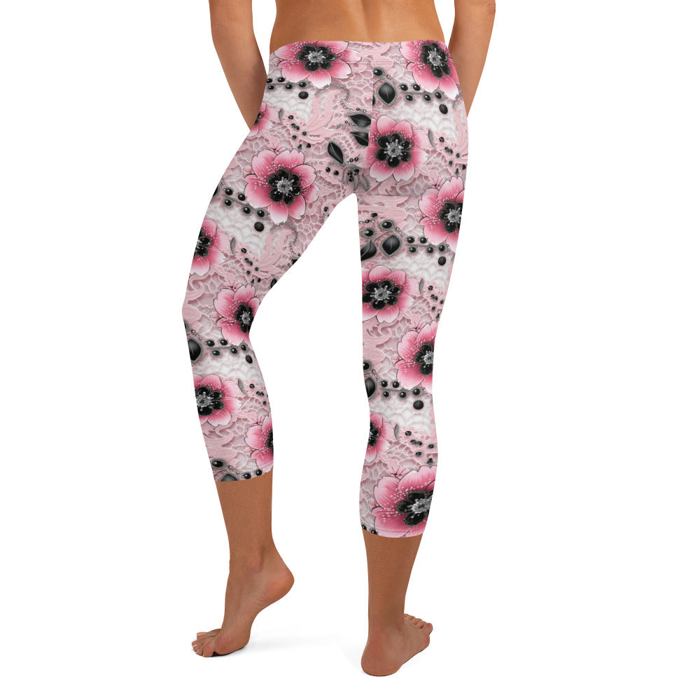 Pink & Black Floral Printed Capri Leggings