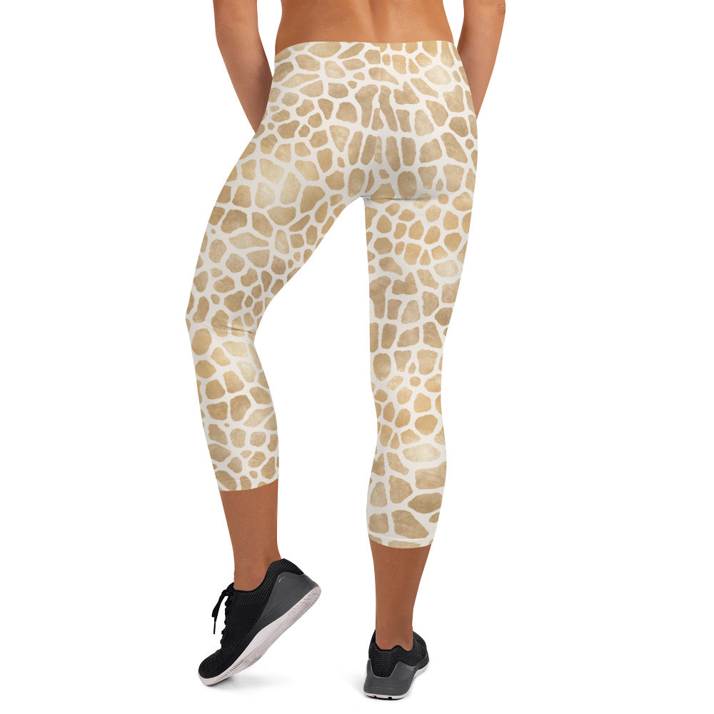 Shimmering Golden Giraffe Skin Printed Capri Leggings