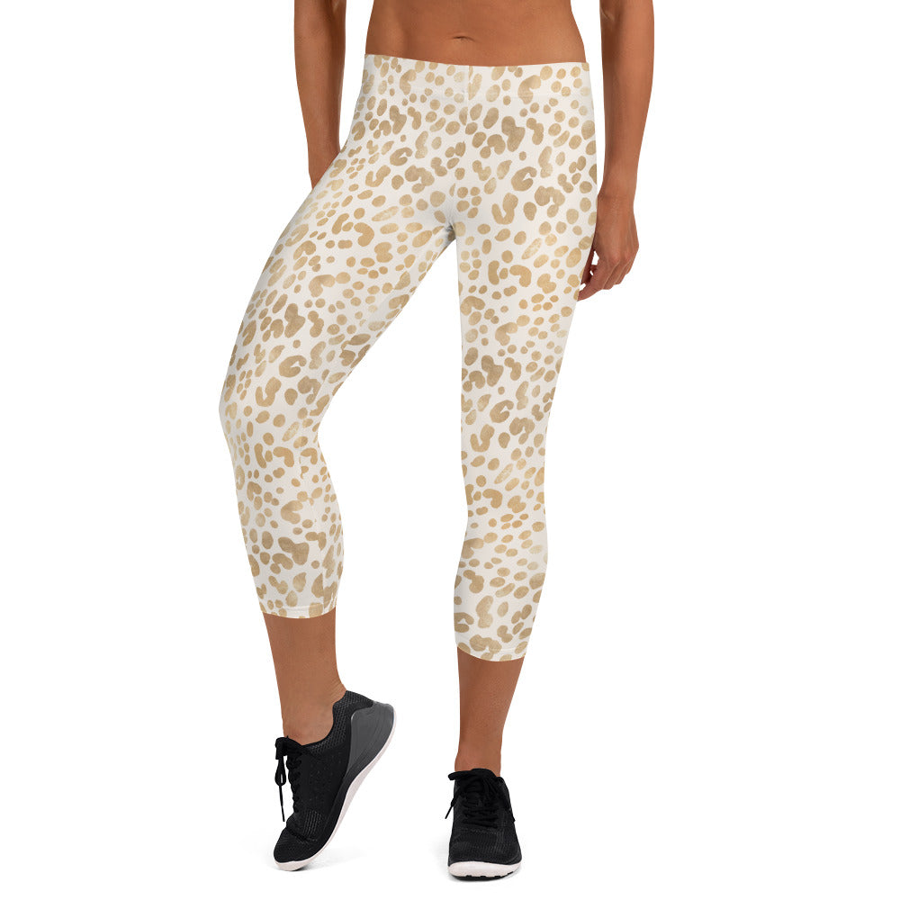 Shimmering Golden Leopard Skin Printed Capri Leggings