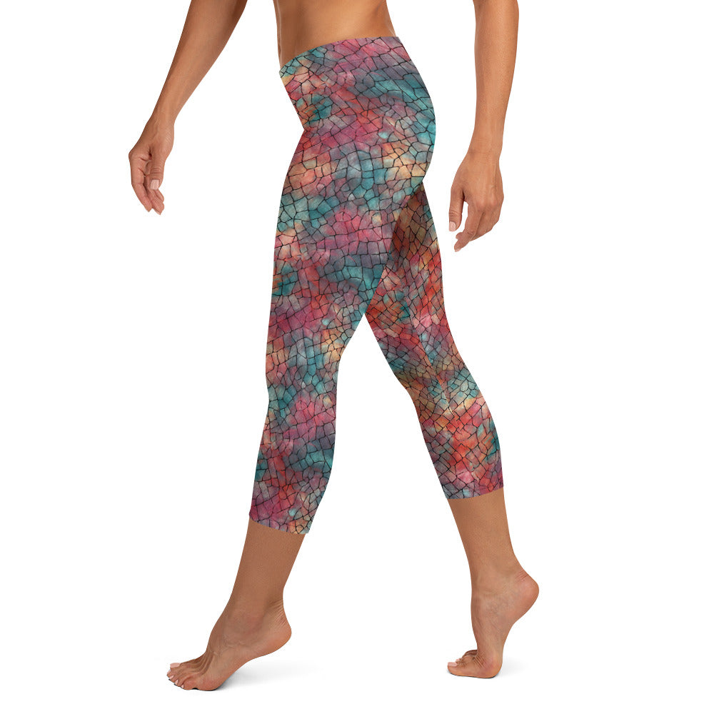 Abstract Pattern Darkness of Colors Capri Leggings