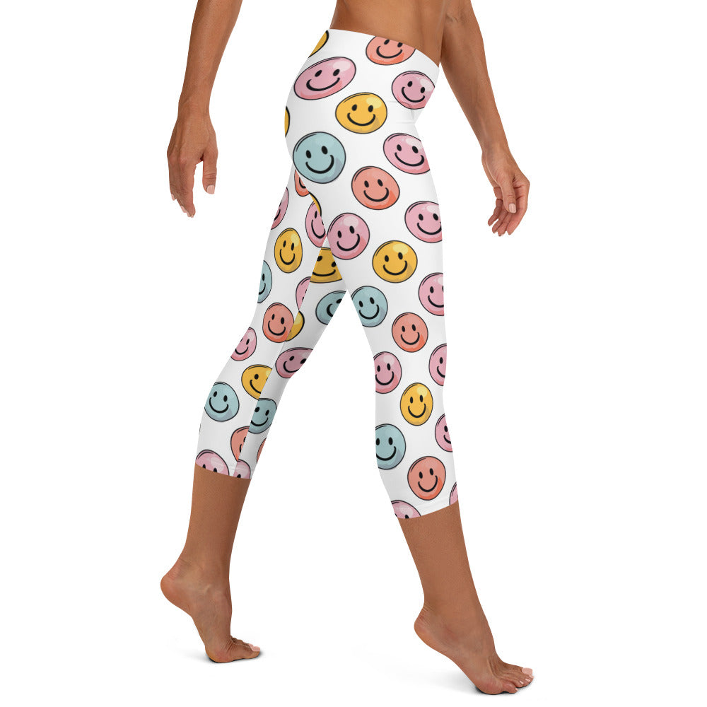 Bubble Gum Emoji Smiley Printed Capri Leggings